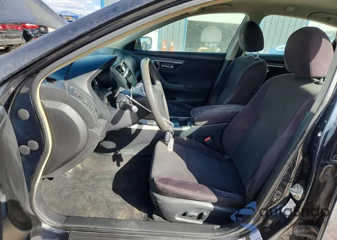 2013 Nissan Altima 2.5 z USA, uszkodzony, nr VIN 1N4AL3AP3DC219974